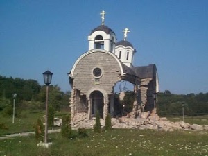 Serbian-church-destroyed-by-Albanian-Muslims