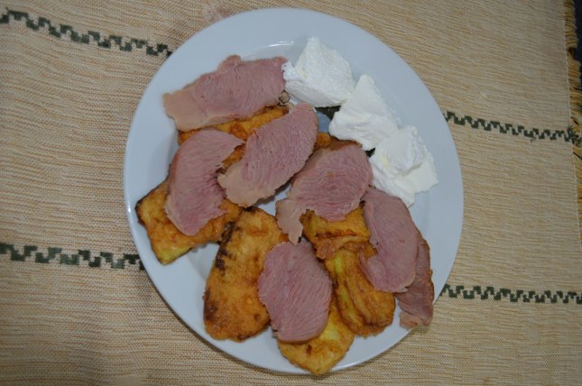 snack tray of pavlaka, ham and fried zucchini 